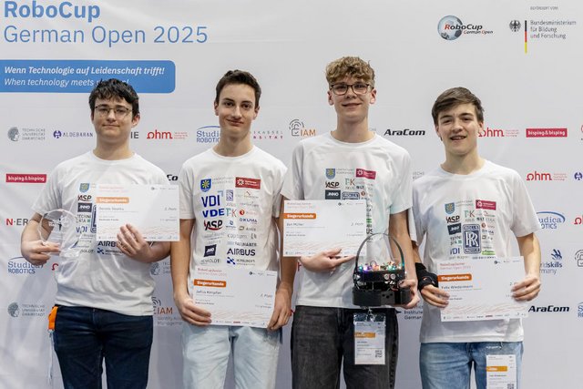 Bild Zweite Deutsche Meister RoboCup German Open 2025 - Soccer 1:1 Lightweight - Bodensee Koalas 