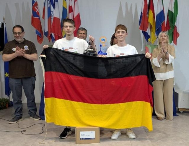 Bild  Bodensee Adler Europameister im RoboCup Junior 2025 Soccer 1vs1 Lightweight Liga 