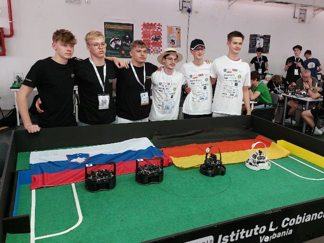 Bodensee Drachen gewannen bei RoboCup Junior Europameisterschaft alle Spiele